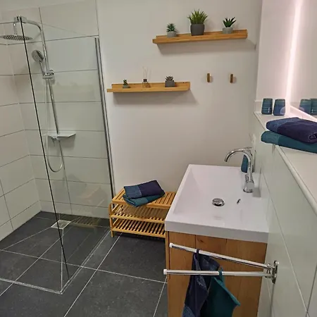 アパート Moderne Im Herzen Von ケーニッヒスシュタイン・アン・デ・エルベ